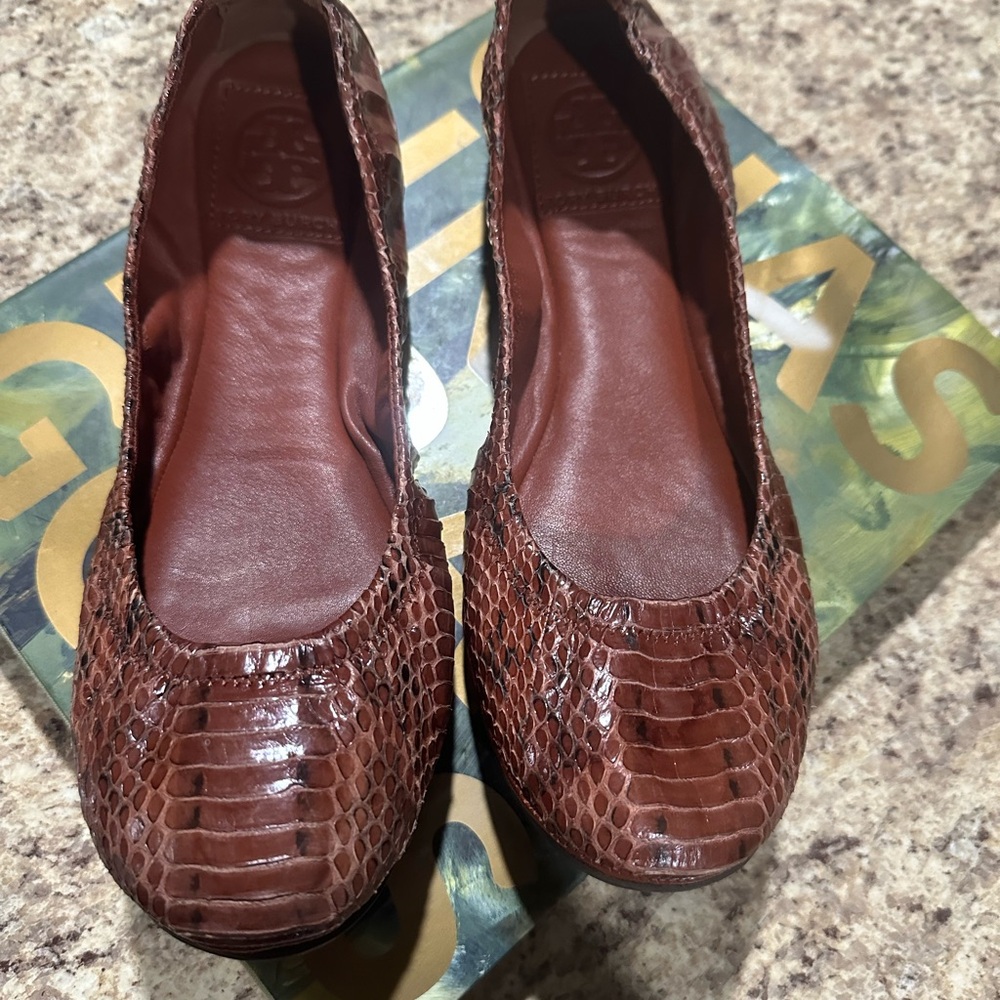 Tory Burch Snakeskin Water Snake Leather Eddie Ballet Flats Brown Foldable SZ 8